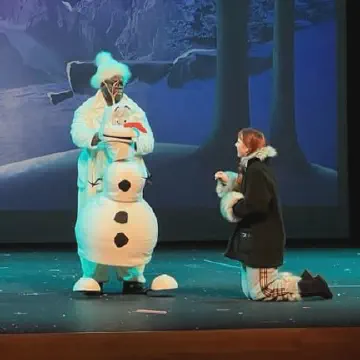 Foam Spheres to Build a Snowman