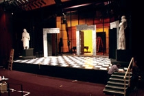 images/stage-props-2