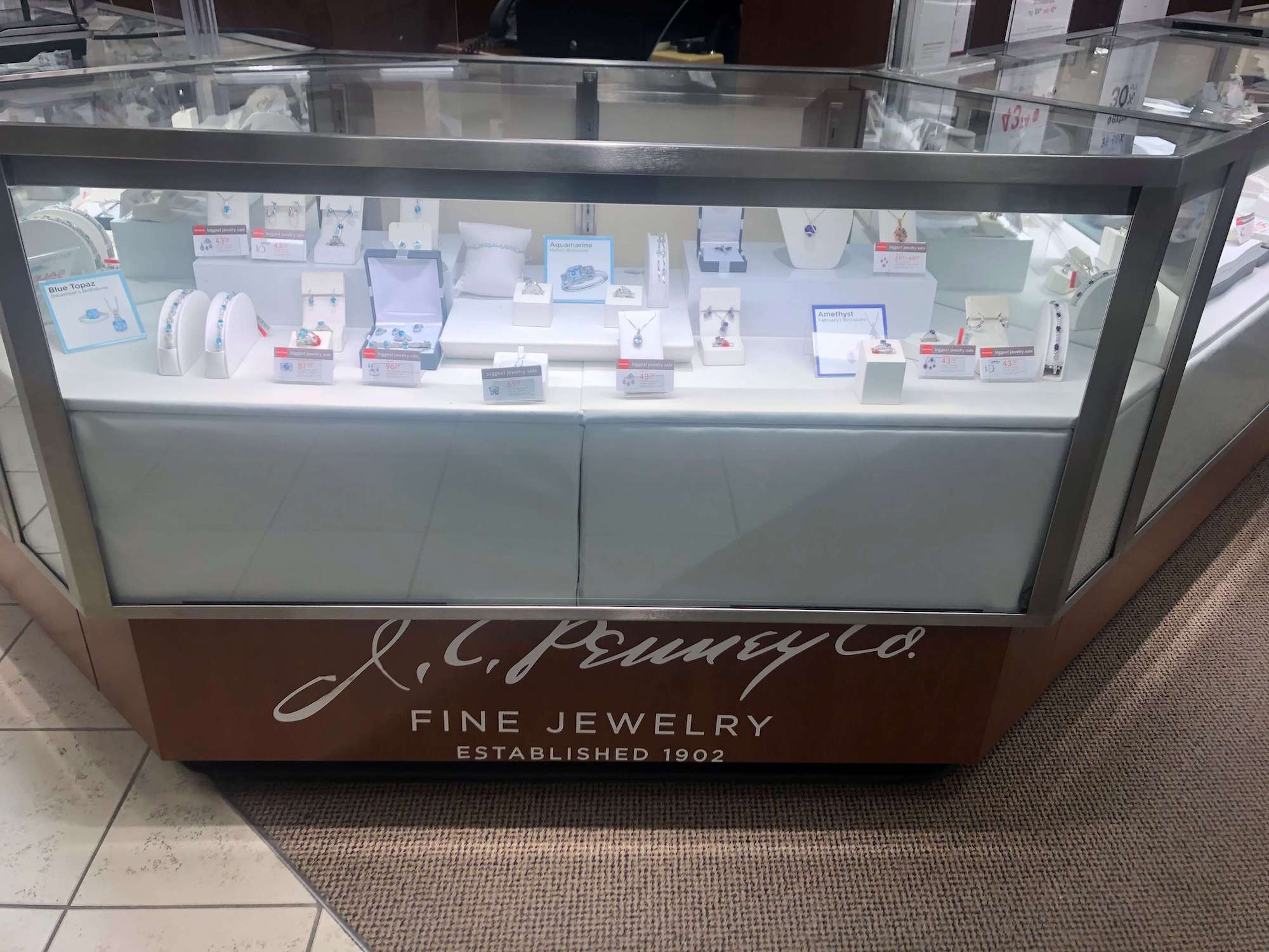 Lightweight EPS Used for Department Store Display Cases Universal